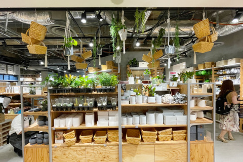 【ダイソーの300円ショップ！？】スタンダードプロダクツ銀座に行ってきた