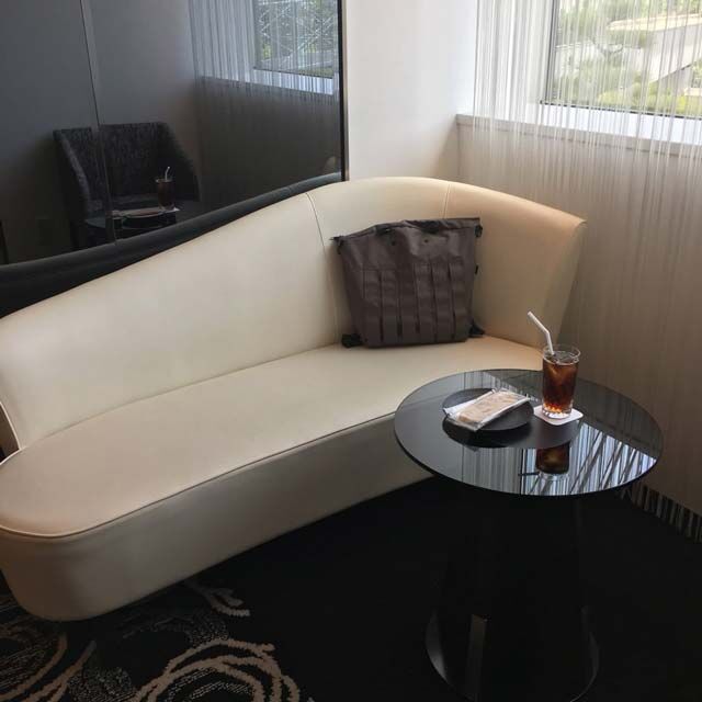 ニューオータニクラブは超絶お得 専用ラウンジで無料でドリンク飲み放題