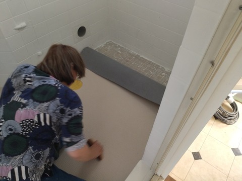 7KsJ7YMEQ_iVzikEemAdsA