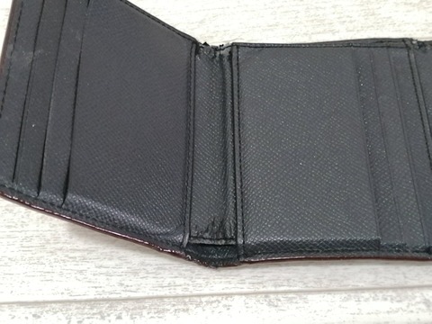 財布を買い換えるタイミングと、財布の捨て方【迷信・縁起・謎ルールに惑わされない】