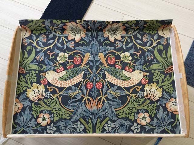 IKEAハック｜イケアの白いお盆を、紙とボンドだけで簡単カスタムDIY