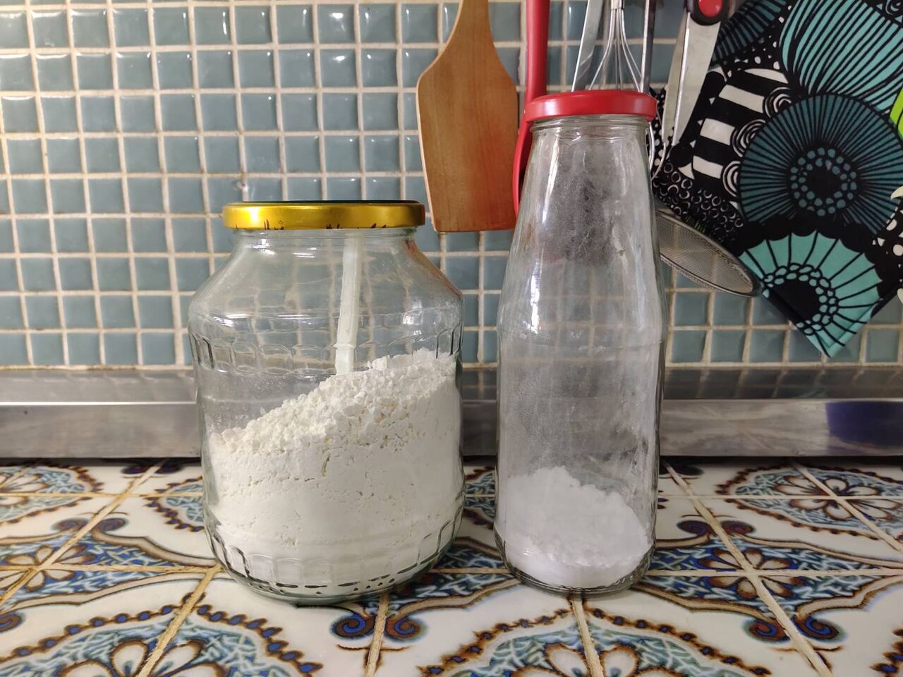 小麦粉保存ビン ピクルスの空き瓶を保存容器に使用中 シュプレーヴァルトフ ていない ていねいじゃない暮らしのブログ Powered By ライブドアブログ