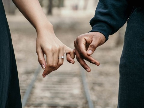 1ヶ月生活費15万円で夫婦2人暮らし（50代夫・40代妻）する内訳