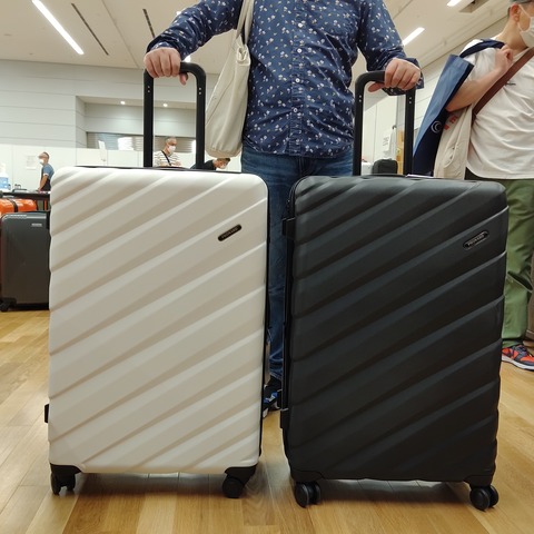 ファミリーセールの探し方と招待状の入手方法&招待状なしで入場する裏技