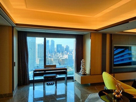 5qR0hYGBS4iBsLoFt2S4iQ