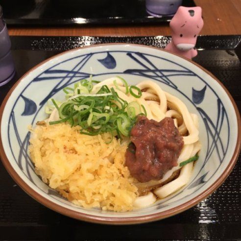 丸亀製麺の代表的なうどんメニューオススメの食べ方｜釜揚げ ぶっかけ 釜玉