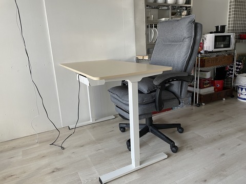 SANODESK」の電動昇降式デスク E150