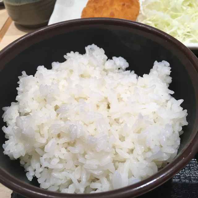 松乃屋の朝定食「豚汁定食」たった400円で7品！コスパ最強ボリューム満点