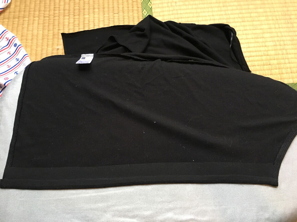 カットソーをカーディガンに!針も糸も使わない超簡単リメイク方法教えます