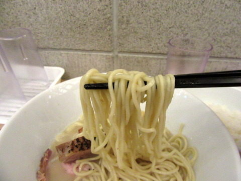 麺場二寅　麺