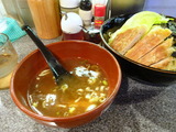 万世麺店 排骨麺
