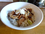 日和 角切りチャーシュー丼