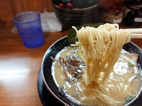 ぼたん　麺