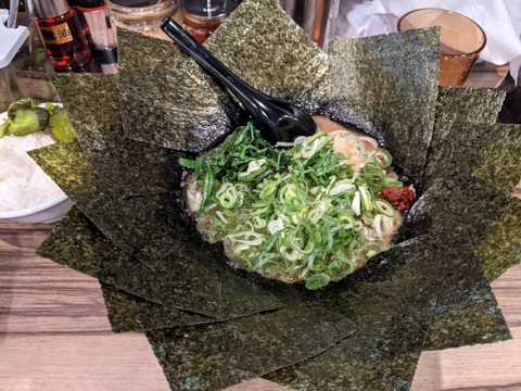 石川家　ラーメン九条ネギ海苔