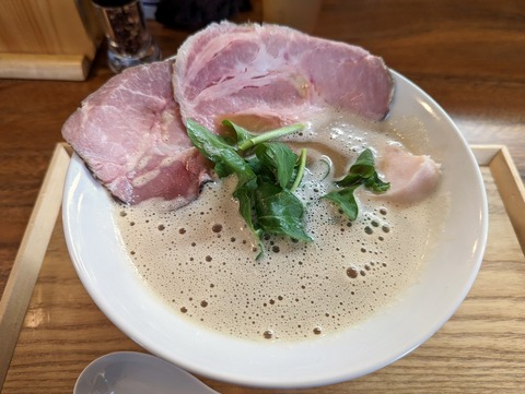 らぁ麺専門店こころば 鶏豚醤油