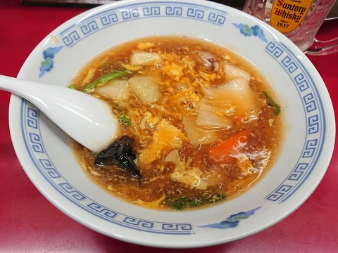 新珍味 半ターローメン