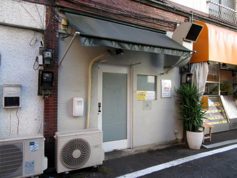 小ブタ怪獣ヴィトン 外観