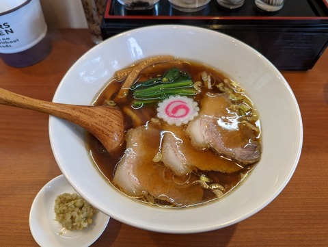 ふたご しょうゆラーメン