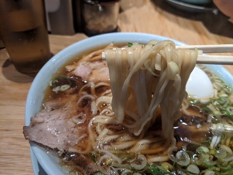 ひろちゃん!ラーメン 麺
