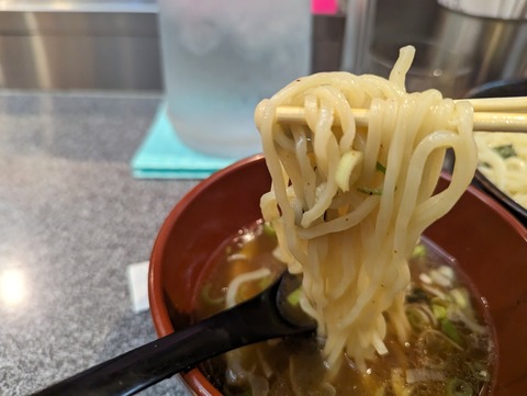 万世麺店2 麺