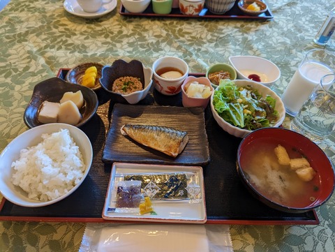 CAROFORESTA 朝食