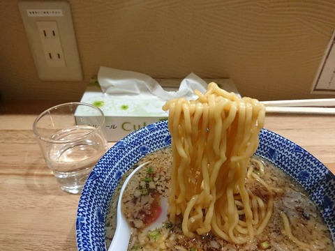 初代にぼ助　麺