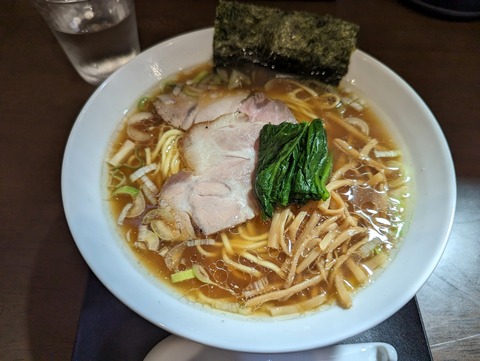 三つ由　中華そば