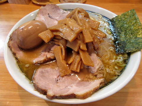 としおか　新塩ラーメン