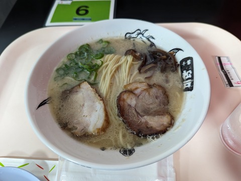 とみ田 釜炊き豚骨