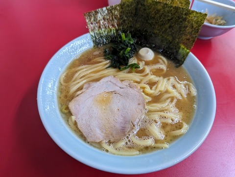 壱六家　ラーメン