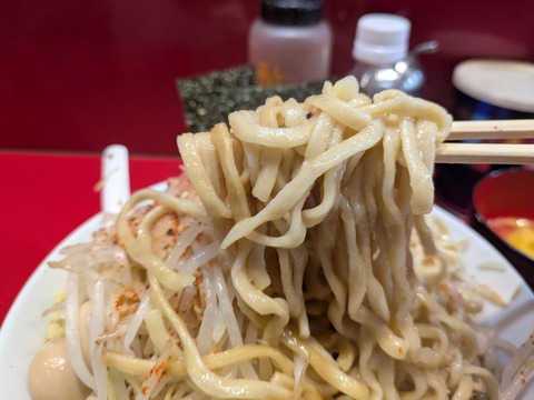 ラーメン二郎西台駅前店 (2)