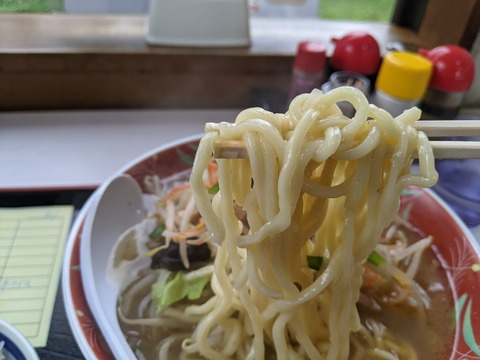 あぢとみ食堂 麺