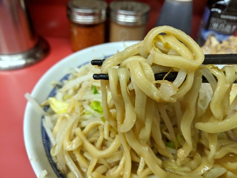 ラーメン二郎　桜台駅前店　麺