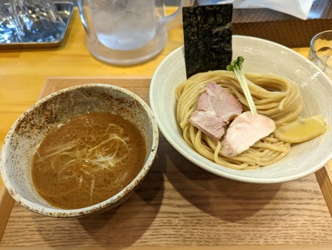 MENYA NAKAGAWA つけ麺