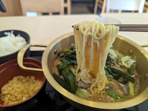 そば太郎もつ次郎 麺