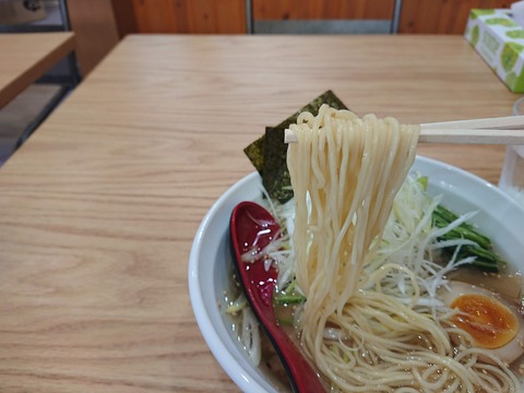 凛　麺