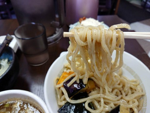 丸め　麺