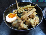 番　三色丼