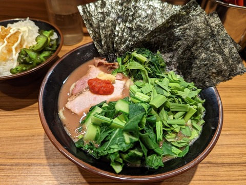 輝道家 ラーメン