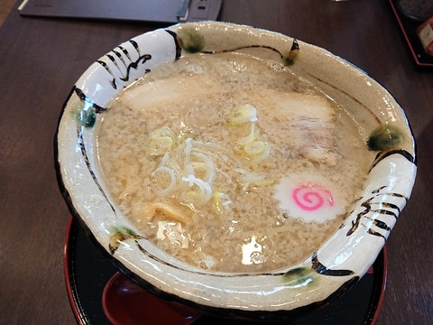 やま吉 じとじとラーメン