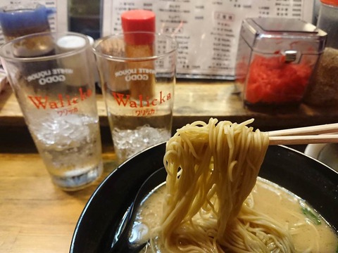屋台おかもと　麺
