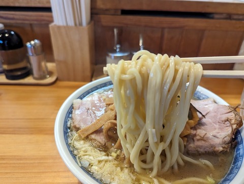 としおか 麺