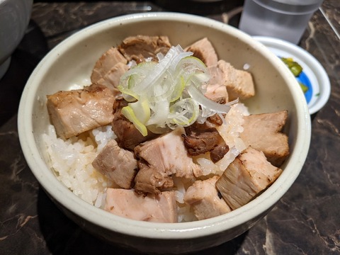 ラーメン奏 肉飯