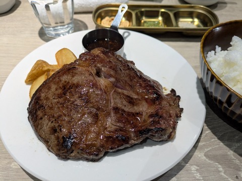 肉の中條の台所 (1)