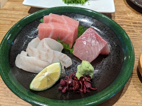 酒処　さつき　お造り盛り合わせ3種盛り
