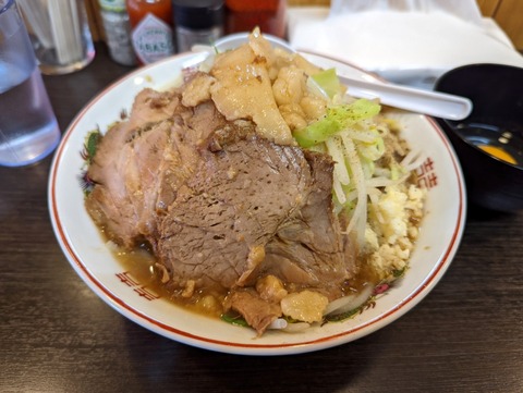 らーめん69 豚骨醤油ラーメン