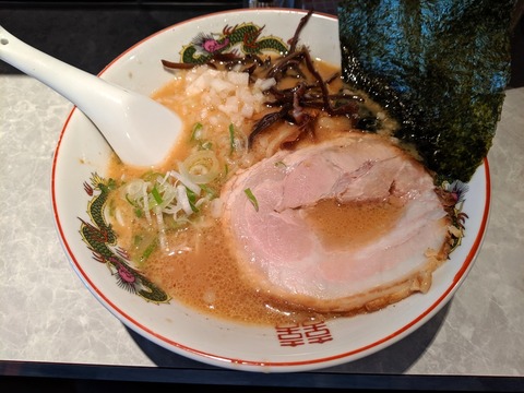 徳山 牛骨しょうゆラーメン