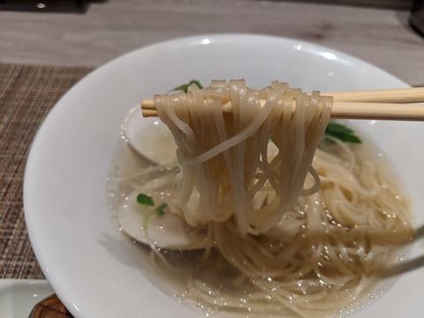 LOKAHI 麺