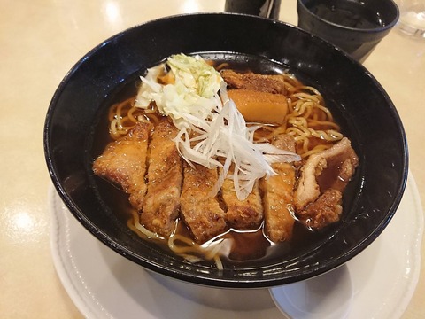 ROYAL 黒豚角煮&パーコー麺