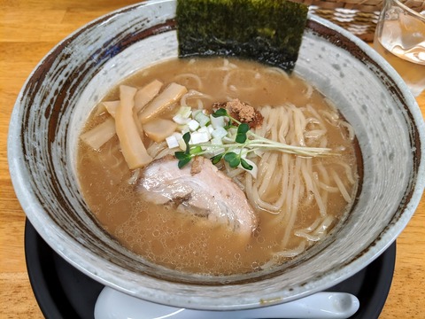 はるとん ラーメン醤油